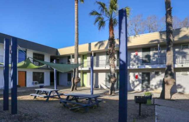 5864 Wellington Dr Gallery 1