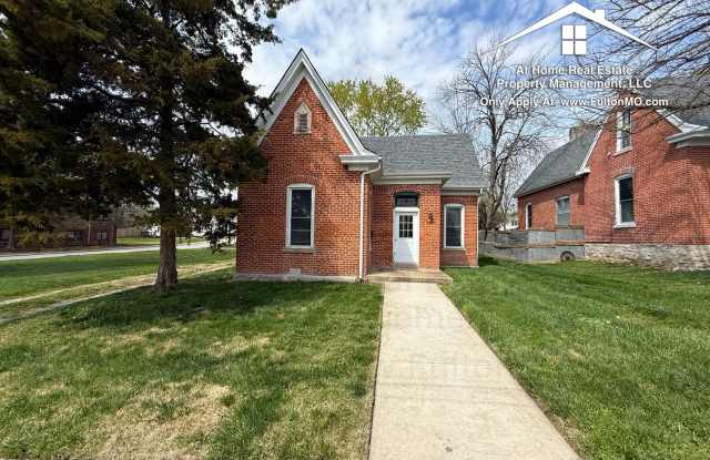 309 West 5th Street Fulton, MO 65251 - 309 West 5th Street, Fulton, MO 65251 309 West 5th Street Fulton, MO 65251 - 309 West 5th Street, Fulton, MO 65251