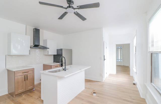 1527 Greenup Street - 1 Gallery 2