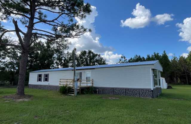 3 bedroom 2 bath Mobile Home on 1 acre in Suwannee County photos photos