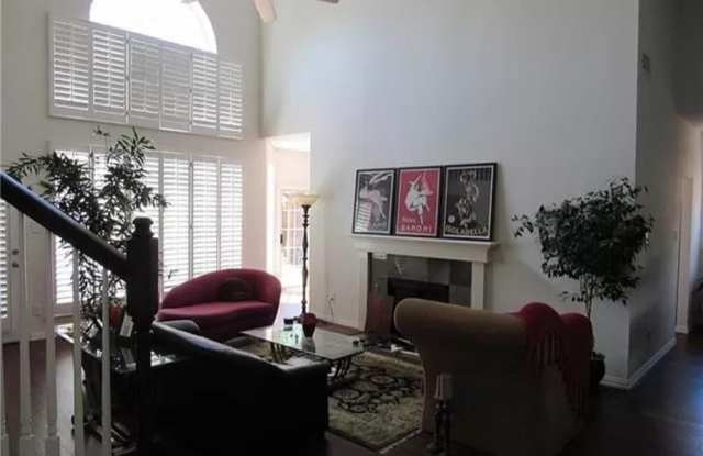 14589 Evergreen Court Gallery 3