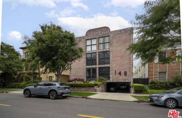 148 South Reeves Drive Gallery 1