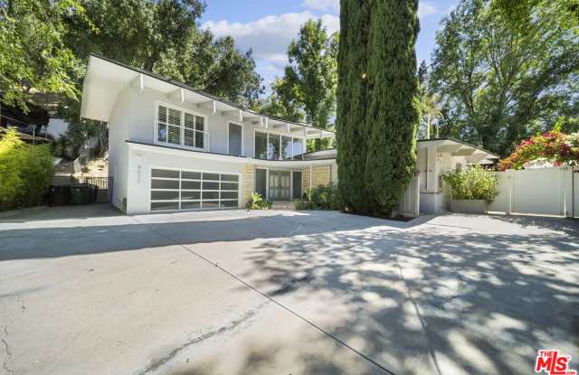 4620 Balboa Avenue photos photos