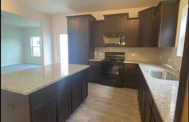 460 Fox Sparrow Court Gallery 3