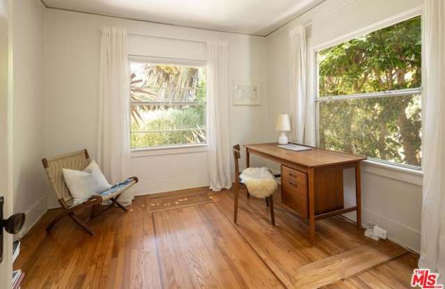 727 Amoroso Pl Gallery 2