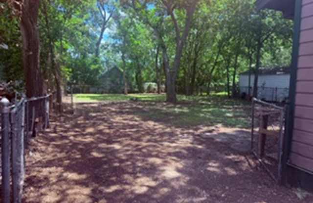 North Waco Gallery 3