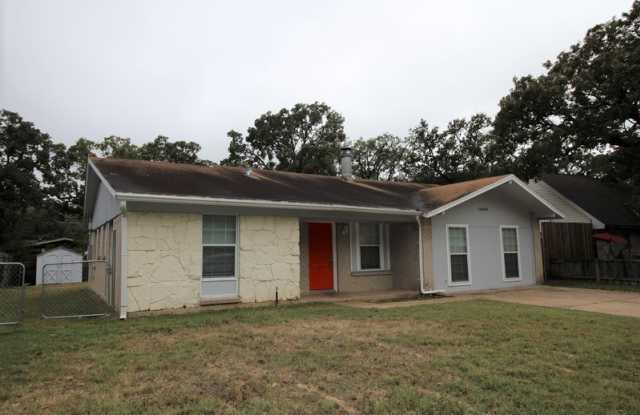 14304 Briarcrest Dr Gallery 2