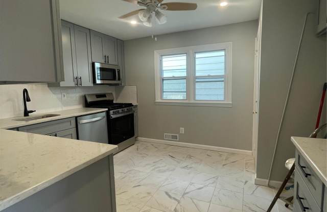 3 COLONIAL DR Gallery 4