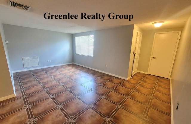 Spacious 2/2 home in Holiday—move-in ready and close to the beach! Gallery 4