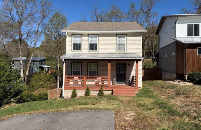 West AVL - Contemporary 3/2.5 Ready for Occupancy! Gallery 4
