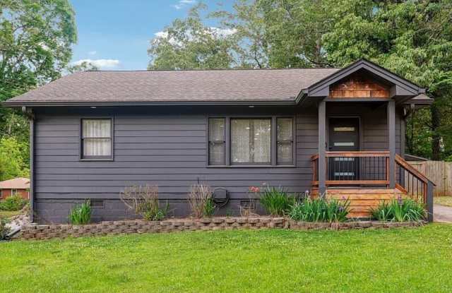 2450 Hillcrest Drive photos photos