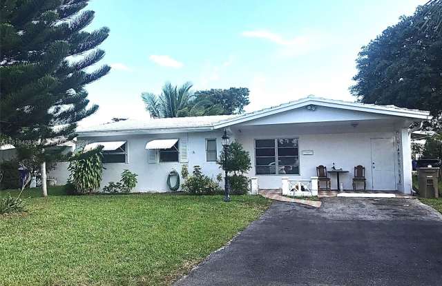170 NW 42nd Ct - 170 Northwest 42nd Court, Deerfield Beach, FL 33064