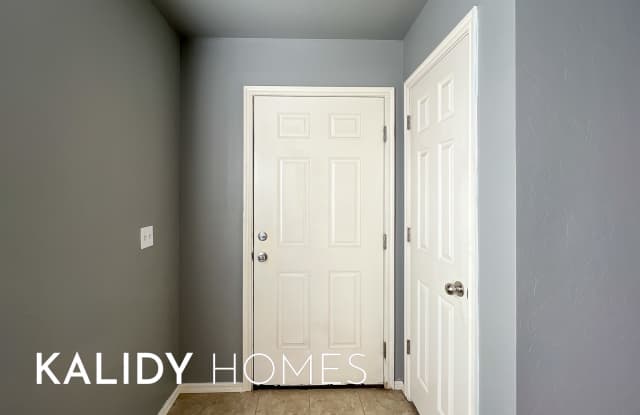 7802 Bennie Terrace Gallery 3