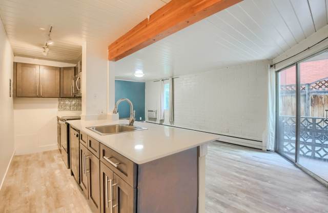 2 Bedroom condo in Denver photos photos
