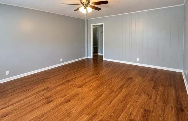 100-A Hilltop Dr Gallery 2
