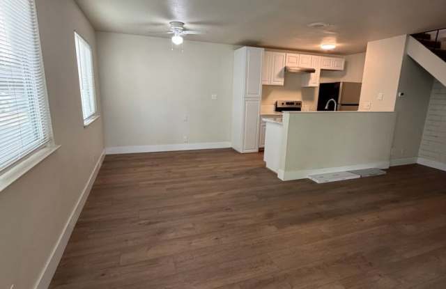 Remodeled two bedroom one bath condo Gallery 1