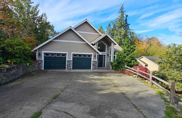 *NEW YEAR SPECIAL! 1/2 OFF FIRST MONTH OF RENT!* Bright and Stunning 2-Story Home with Daylight Basement – 3,000+ Sq Ft! photos photos