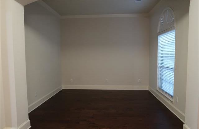 2429 Northwind Drive Gallery 4