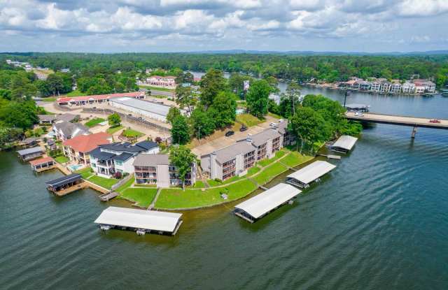 1319 Airport Road Gallery 1