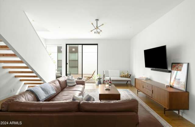 1717 N 1st Avenue Gallery 4