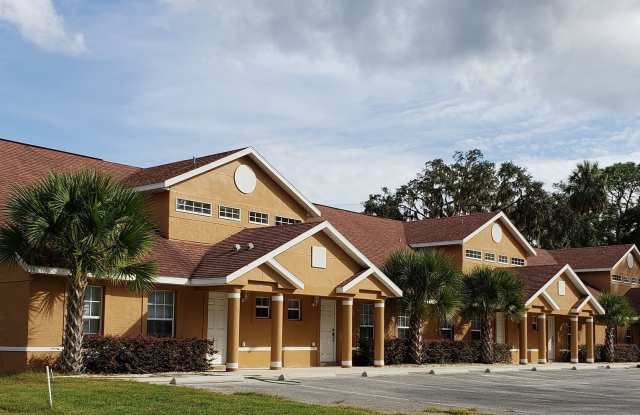 Beautiful 3/2 Townhome in Lakeside!!!! - 715 North Vermeer Way, Citrus County, FL 34453 Beautiful 3/2 Townhome in Lakeside!!!! - 715 North Vermeer Way, Citrus County, FL 34453