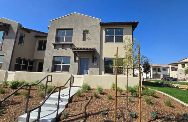 3 Bedroom 2.5 bath townhouse new community in Ontario - 4370 South Alegre Privado, Ontario, CA 91761