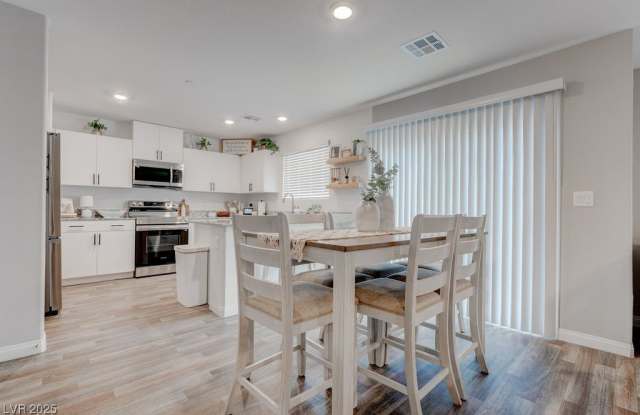 5674 Sunset Amber Avenue photos photos