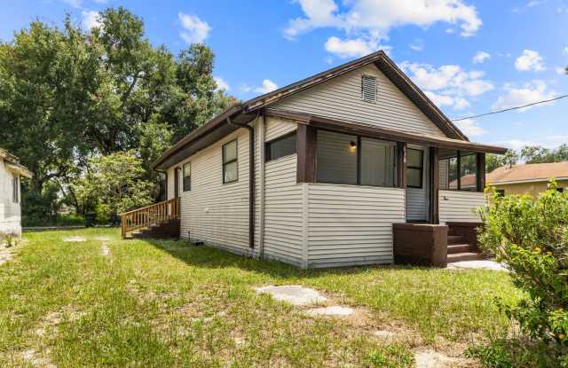 Cute 2 bedroom 1 bathroom Single Family House great location! photos photos Cute 2 bedroom 1 bathroom Single Family House great location! photos photos