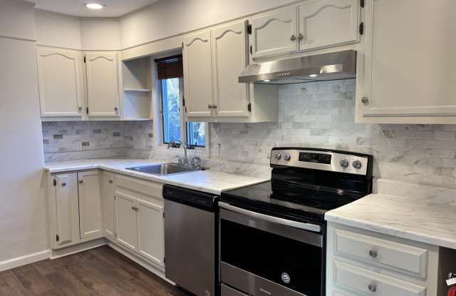 101 Navesink Avenue - 101 Navesink Avenue, Navesink, NJ 07716 101 Navesink Avenue - 101 Navesink Avenue, Navesink, NJ 07716