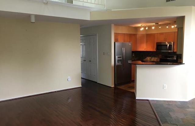 7894 Mayfair Cir Unit B Gallery 4