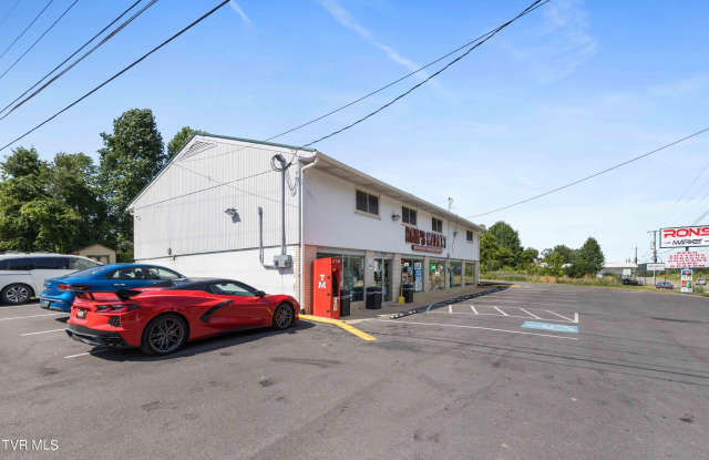 17329 Lee Highway Gallery 2
