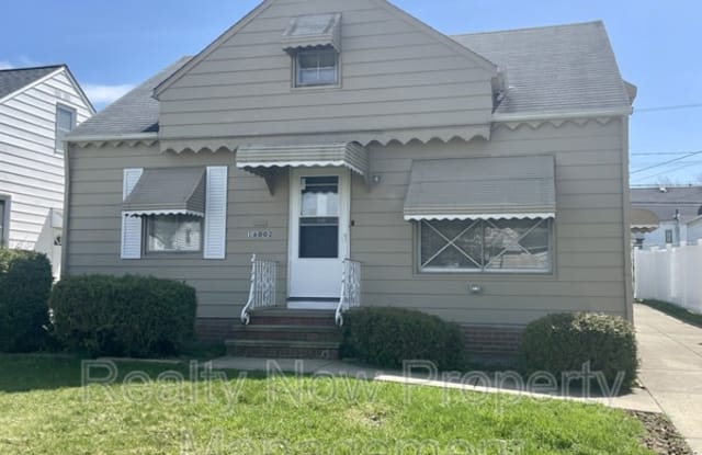 16002 Maplewood Ave - 16002 Maplewood Avenue, Maple Heights, OH 44137