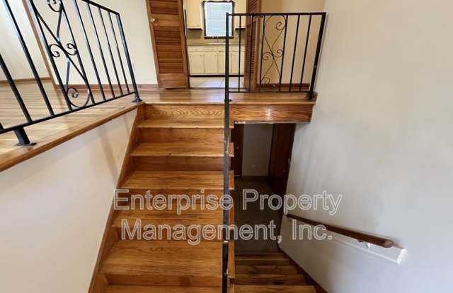 3539 Glenshaw Dr photos photos