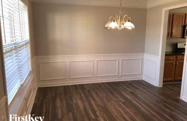 8803 Glenover Circle Gallery 3