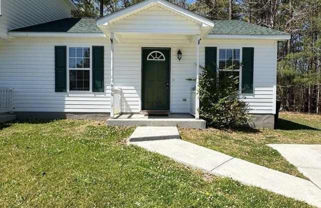 400 Winners Circle N photos photos