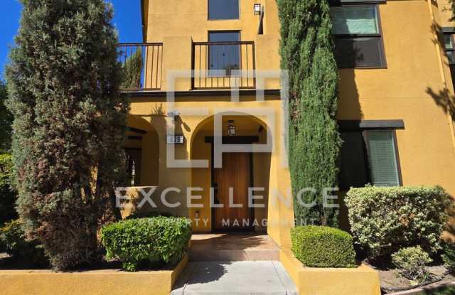 3/3.5 Townhouse with 2 Car Garage, 2 Master Bedrooms, Granite Counters - No Pets photos photos