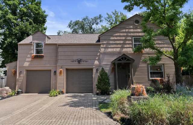 1940 Riverside Dr Gallery 1