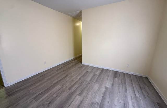 5 Bedrooms, 2 Bathrooms - Home in East Rome! Gallery 3