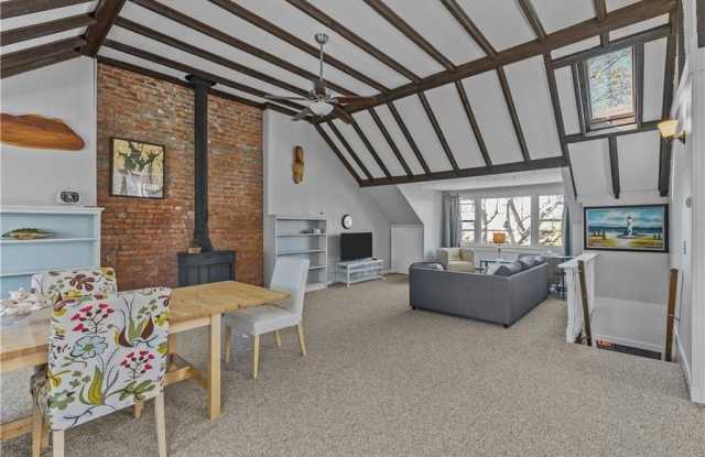 167 Coggeshall Avenue photos photos
