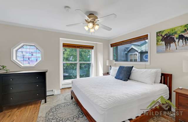 Winter Rental- HOT TUB, Quiet townhome with hot tub and two living areas photos photos Winter Rental- HOT TUB, Quiet townhome with hot tub and two living areas photos photos