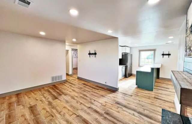 16704 County Road 1350 Gallery 3