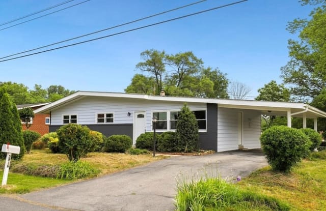 5916 Cable Avenue Gallery 2