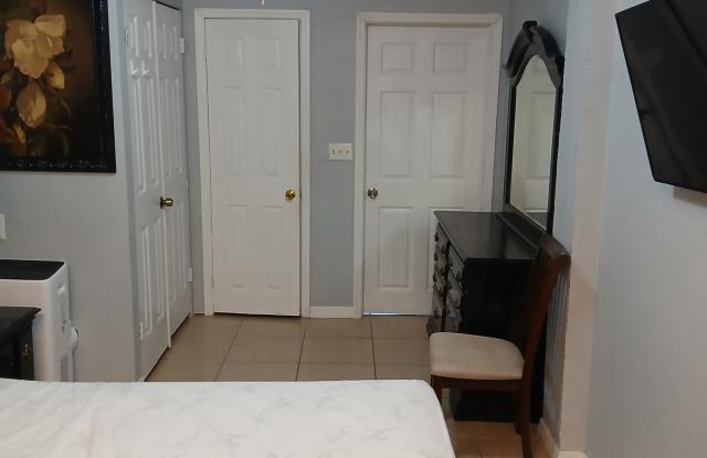 232 W 20th Street photos photos