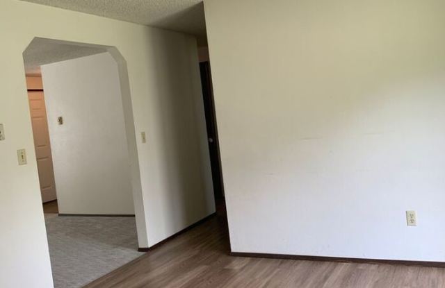806 109th Avenue Court East Gallery 3