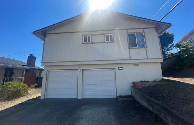 A 3 bedroom and 2 bathroom home in San Bruno! photos photos