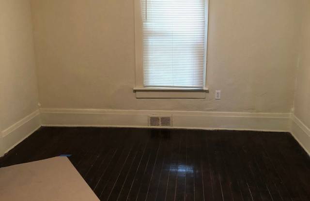 364 Campbell St. Gallery 3