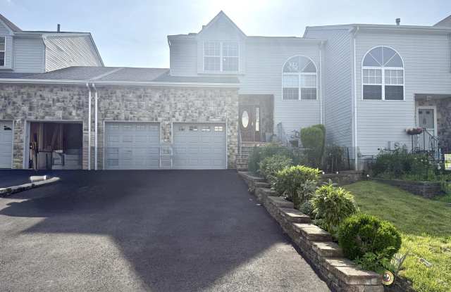 28 Skylark Court photos photos