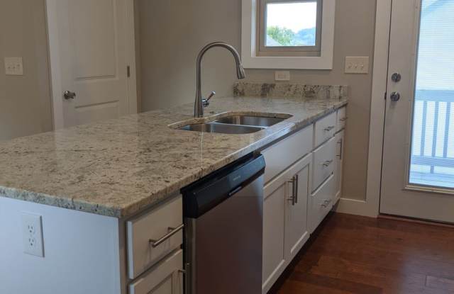 Weaverville Rental! Gallery 4