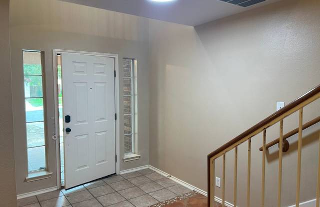 Welcome home to 3648 Diamond Falls! Gallery 4
