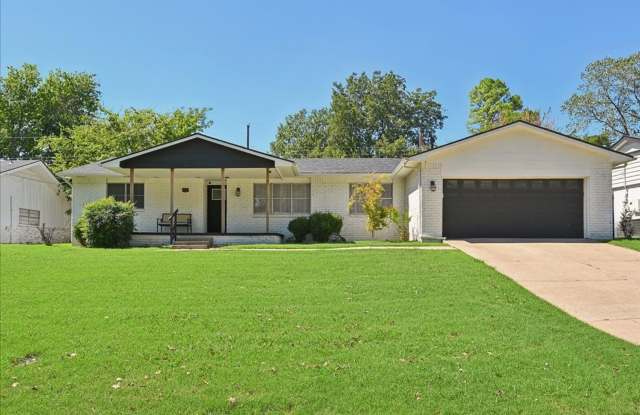 Amazing sleek modern updated home that is move in ready. Gallery 3
